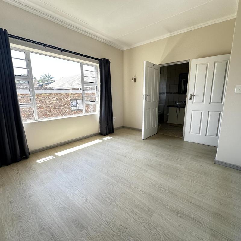 3 Bedroom Property for Sale in Fraaiuitsig Western Cape